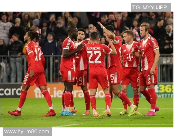 利物浦球迷旺盛热情：足球场外的第12人继续加油助威