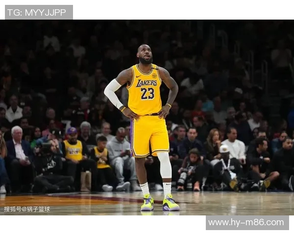 詹姆斯在湖人迎来新的挑战,他的表现将决定球队未来的命运 詹姆斯在湖人迎来新的挑战,他的表现将决定球队未来的命运