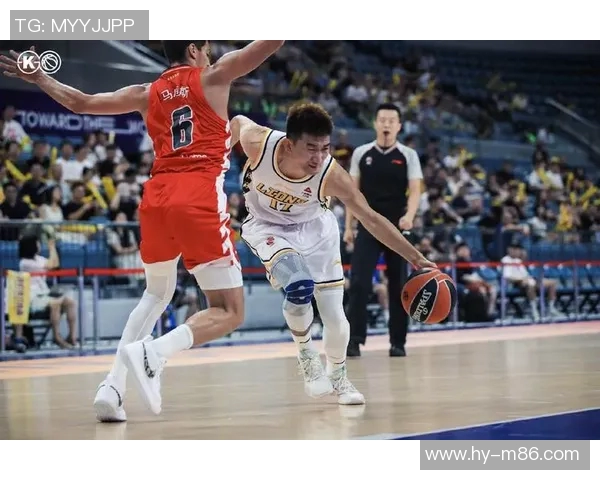 孙铭徽:从篮球新星到国家队核心的成长之路与奋斗历程 孙铭徽:从篮球新星到国家队核心的成长之路与奋斗历程